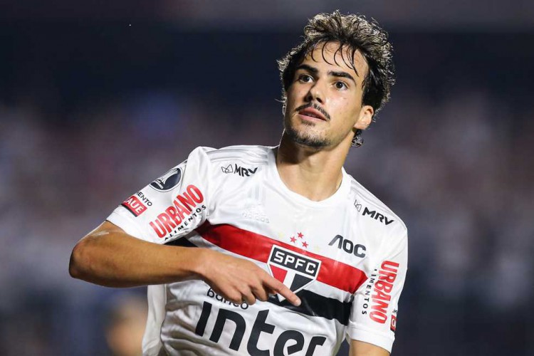 موهبة برازيلية جديدة على رادار ريـال مدريد