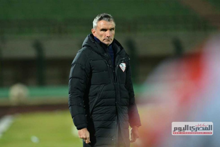 كارتيرون يطلب إنهاء إعارة حميد أحداد.. و11 مليون جنيه تقرب عمر جابر من العودة للزمالك