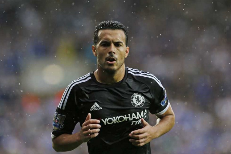 روما وريـال بيتيس يدخلان سباق التوقيع مع «بيدرو»