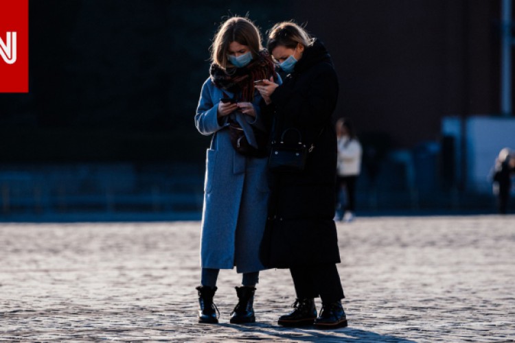 لديك آيفون وترتدي كمامة؟ آبل ستحدث خاصية التعرف على الوجه بعد كورونا