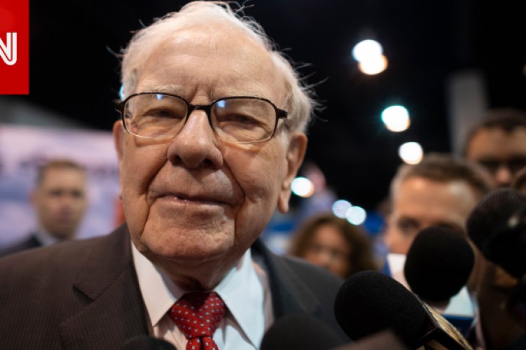 باع أسهمه بكل شركات الطيران.. الملياردير وارن بافيت يوضح السبب