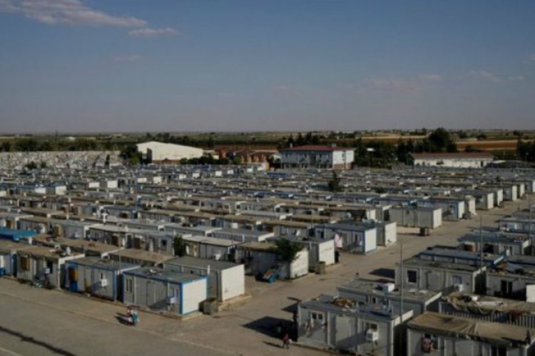 غضب في تركيا على مقترح اردوغان منح الجنسية للسوريين