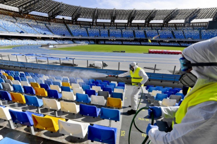 ملاعب كرة القدم تعود بقواعد واجراءات جديدة بعد كورونا - الغد