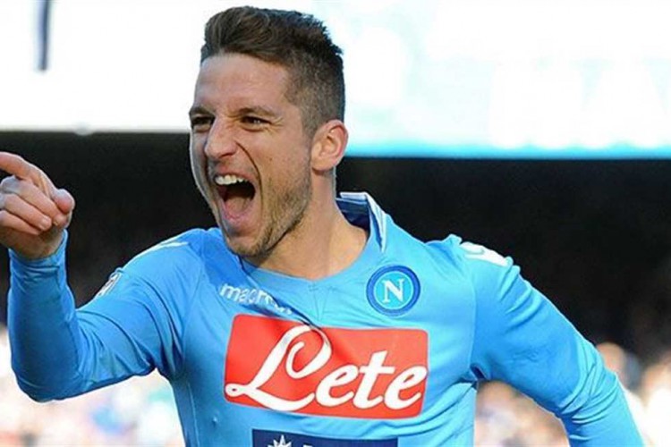 تشيلسى ينافس نيوكاسل لخطف «ميرتينز»