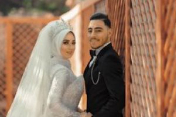 شاهد.. أكرم توفيق يزيح الستار عن صور حفل زفافه - اليوم السابع