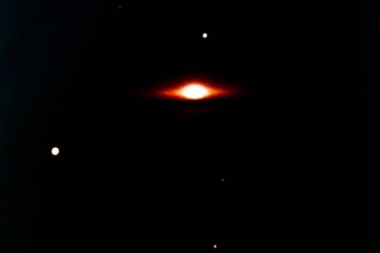 اكتشاف ثقب أسود "قريب" من الأرض.. بالعين المجردة - Sky News Arabia سكاي نيوز عربية