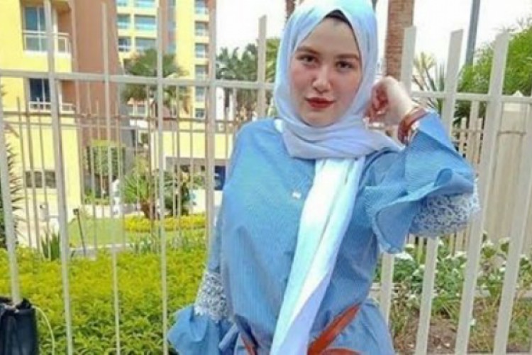 بعد قليل.. نظر تجديد حبس اليوتيوبر حنين حسام صاحبة فيديو افتحي الكاميرا - Sada El-Bald صدى البلد